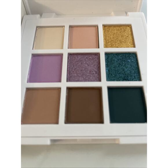 Just Ximena "You Me And Miami" Eyeshadow Palette 0.19 Oz New In Box - Picture 3 of 4
